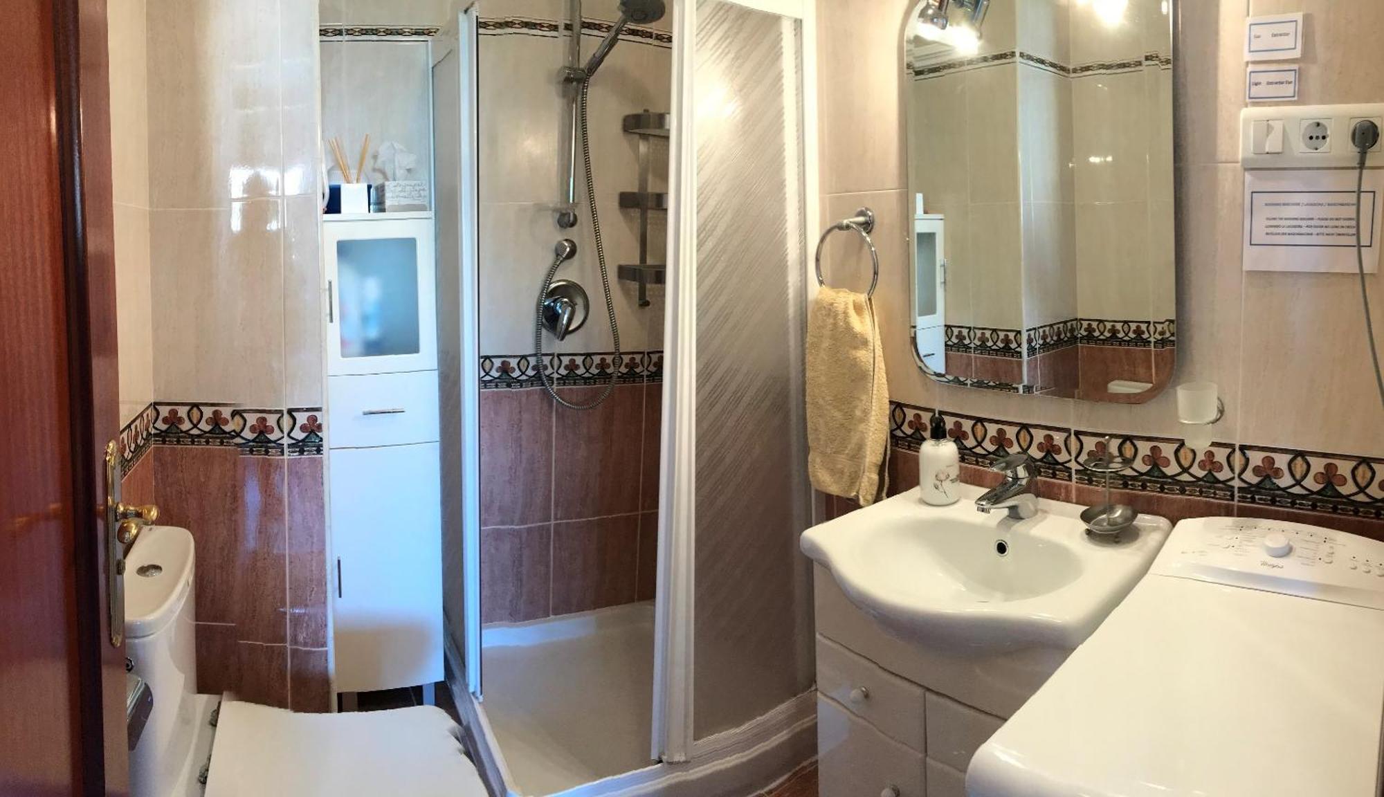 Spacious 1 Bedroom Apartment, Beach Front, Torrox Costa Luaran gambar